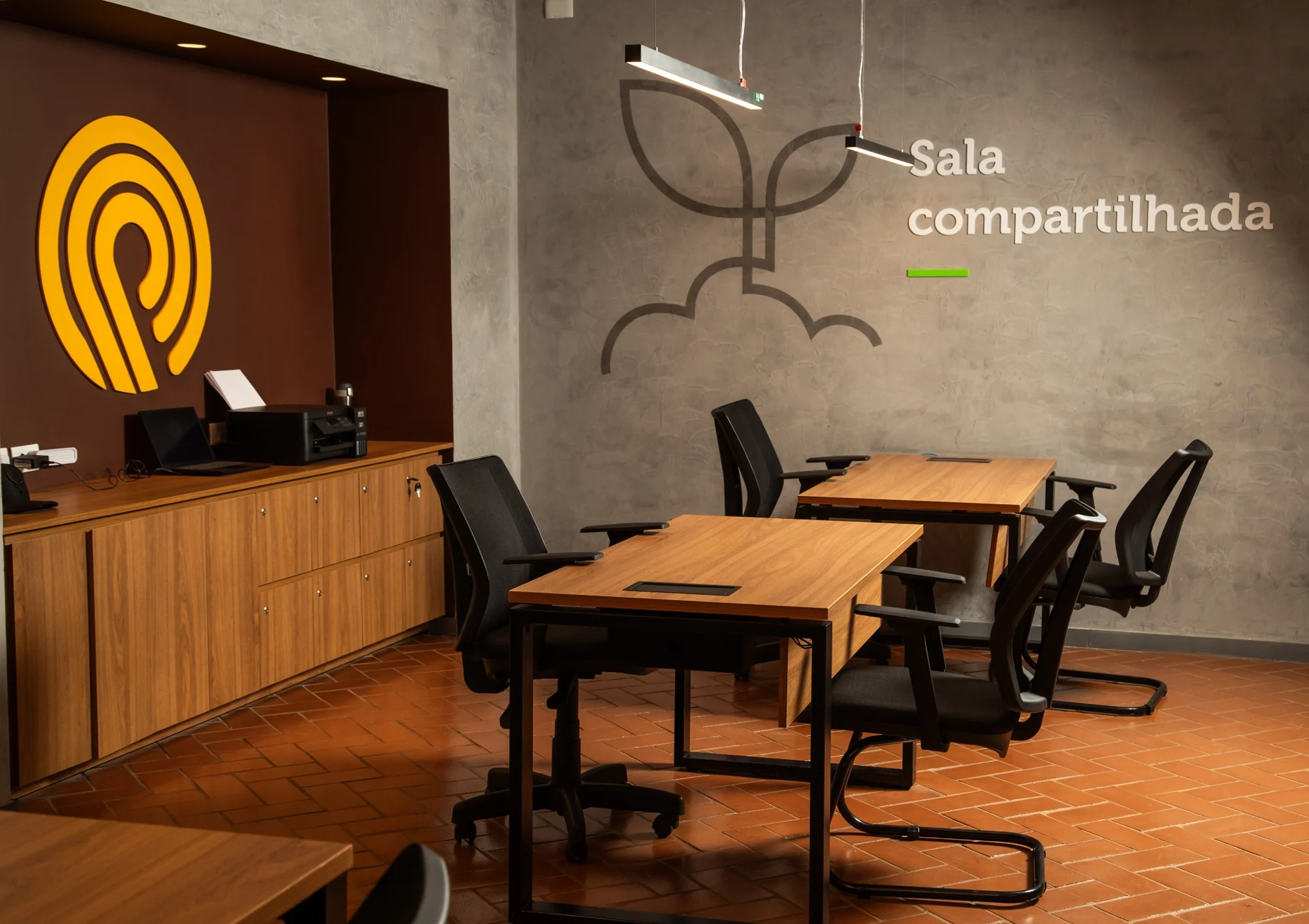 Sala de trabalho no escritório da SANP